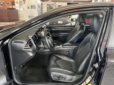 2019 Toyota Camry SE 4DR SEDAN - Photo 9 - Hamilton, OH 45015