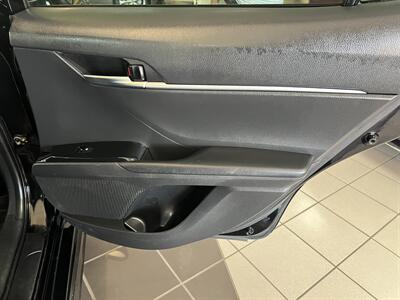 2019 Toyota Camry SE 4DR SEDAN - Photo 21 - Hamilton, OH 45015