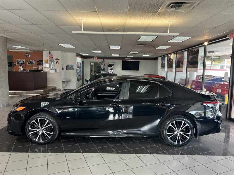 2019 Toyota Camry SE 4DR SEDAN  