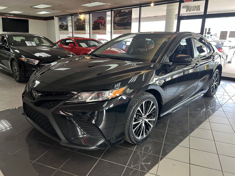 2019 Toyota Camry SE 4DR SEDAN  
