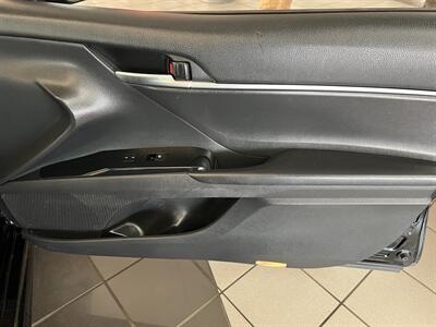 2019 Toyota Camry SE 4DR SEDAN - Photo 26 - Hamilton, OH 45015