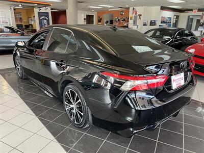 2019 Toyota Camry SE 4DR SEDAN - Photo 8 - Hamilton, OH 45015