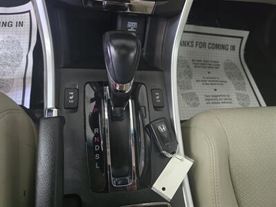 2013 Honda Accord EX-L 4DR SEDAN   - Photo 18 - Hamilton, OH 45015