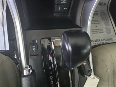 2013 Honda Accord EX-L 4DR SEDAN   - Photo 22 - Hamilton, OH 45015