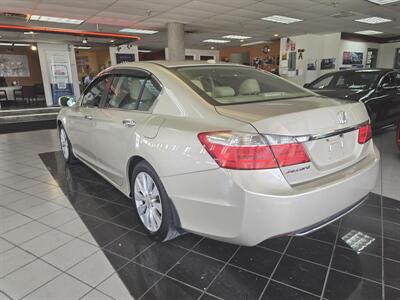 2013 Honda Accord EX-L 4DR SEDAN   - Photo 5 - Hamilton, OH 45015