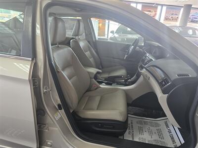 2013 Honda Accord EX-L 4DR SEDAN   - Photo 13 - Hamilton, OH 45015