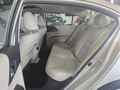 2013 Honda Accord EX-L 4DR SEDAN   - Photo 10 - Hamilton, OH 45015