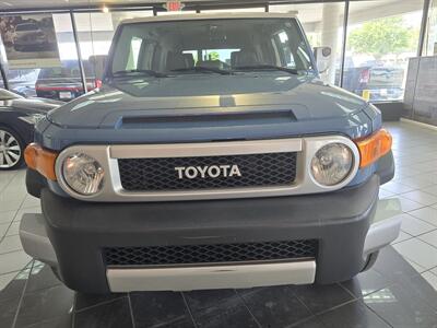 2012 Toyota FJ Cruiser Base 4DR SUV AWD   - Photo 3 - Hamilton, OH 45015