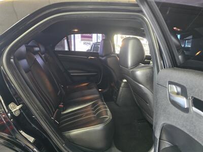 2021 Chrysler 300 Series S V6 4DR SEDAN - Photo 15 - Hamilton, OH 45015