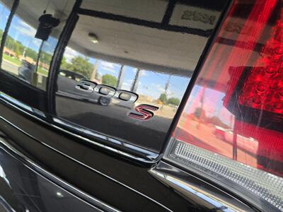 2021 Chrysler 300 Series S V6 4DR SEDAN - Photo 24 - Hamilton, OH 45015