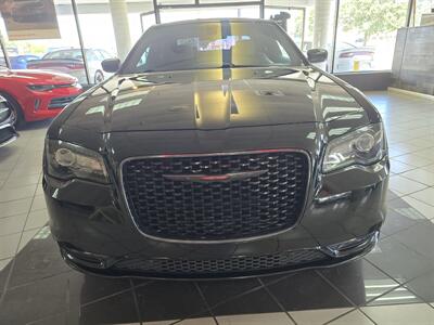 2021 Chrysler 300 Series S V6 4DR SEDAN - Photo 2 - Hamilton, OH 45015
