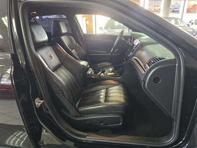 2021 Chrysler 300 Series S V6 4DR SEDAN - Photo 13 - Hamilton, OH 45015