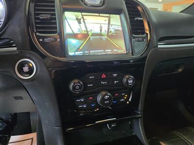 2021 Chrysler 300 Series S V6 4DR SEDAN - Photo 19 - Hamilton, OH 45015