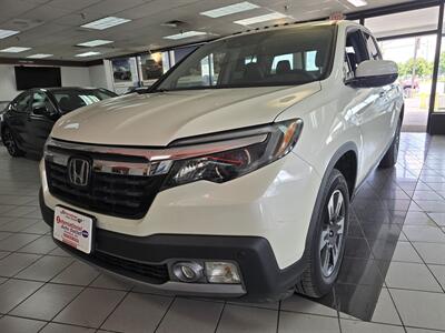 2017 Honda Ridgeline RTL-E 4DR CREW CAB 4X4   - Photo 2 - Hamilton, OH 45015