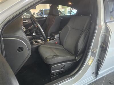 2022 Dodge Charger SXT   - Photo 8 - Hamilton, OH 45015