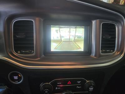 2022 Dodge Charger SXT   - Photo 18 - Hamilton, OH 45015