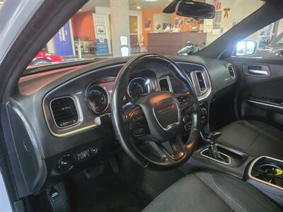 2022 Dodge Charger SXT   - Photo 7 - Hamilton, OH 45015
