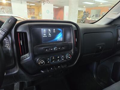 2016 Chevrolet Silverado 1500 Custom 4DR EXTENDED CAB 4X4 V8   - Photo 20 - Hamilton, OH 45015