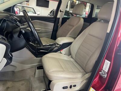 2014 Ford Escape Titanium 4DR SUV AWD   - Photo 10 - Hamilton, OH 45015