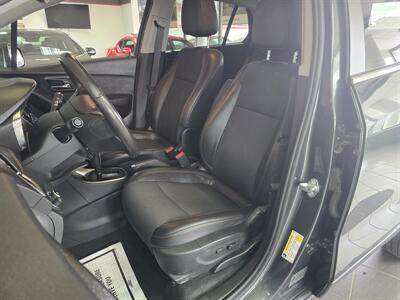 2019 Chevrolet Trax LT 4DR SUV - Photo 9 - Hamilton, OH 45015