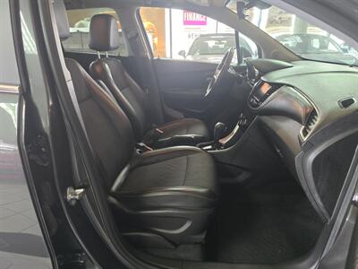 2019 Chevrolet Trax LT 4DR SUV - Photo 14 - Hamilton, OH 45015
