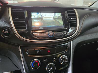 2019 Chevrolet Trax LT 4DR SUV - Photo 18 - Hamilton, OH 45015