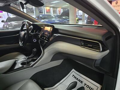 2023 Toyota Camry SE   - Photo 13 - Hamilton, OH 45015