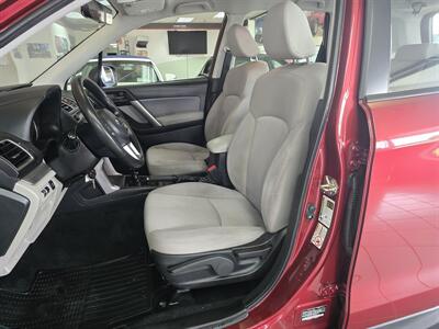2018 Subaru Forester 2.5i 4DR WAGON AWD - Photo 9 - Hamilton, OH 45015