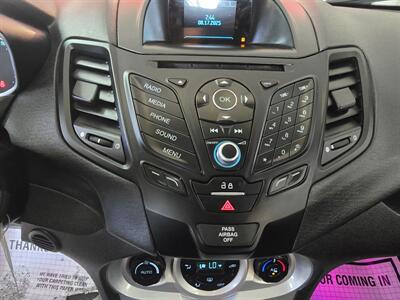 2017 Ford Fiesta SE 4DR SEDAN - Photo 19 - Hamilton, OH 45015