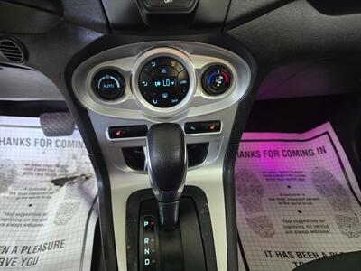 2017 Ford Fiesta SE 4DR SEDAN - Photo 21 - Hamilton, OH 45015