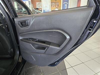 2017 Ford Fiesta SE 4DR SEDAN - Photo 15 - Hamilton, OH 45015
