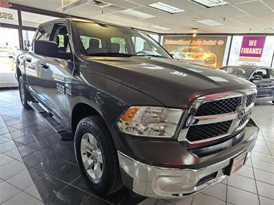 2018 RAM 1500 Express   - Photo 4 - Hamilton, OH 45015