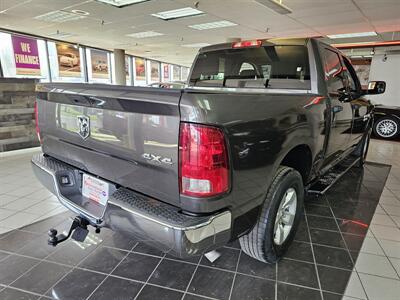 2018 RAM 1500 Express   - Photo 6 - Hamilton, OH 45015