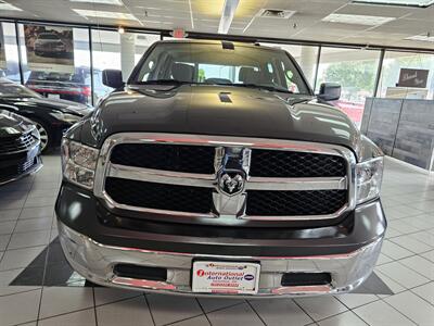 2018 RAM 1500 Express   - Photo 3 - Hamilton, OH 45015