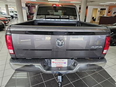 2018 RAM 1500 Express   - Photo 7 - Hamilton, OH 45015