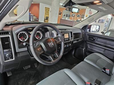 2018 RAM 1500 Express   - Photo 11 - Hamilton, OH 45015