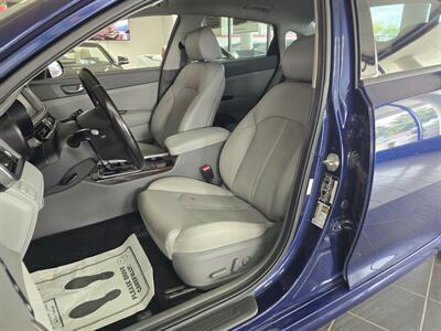 2018 Kia Optima EX 4DR SEDAN   - Photo 14 - Hamilton, OH 45015