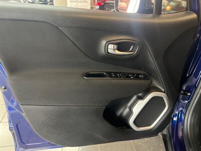 2020 Jeep Renegade Sport 4DR SUV   - Photo 19 - Hamilton, OH 45015