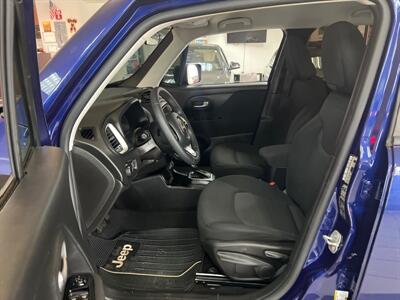 2020 Jeep Renegade Sport 4DR SUV   - Photo 9 - Hamilton, OH 45015