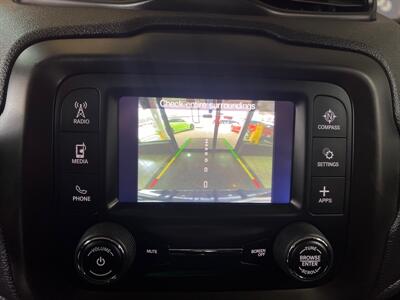 2020 Jeep Renegade Sport 4DR SUV   - Photo 17 - Hamilton, OH 45015