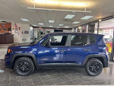 2020 Jeep Renegade Sport 4DR SUV   - Photo 2 - Hamilton, OH 45015