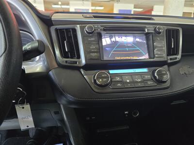 2013 Toyota RAV4 XLE 4DR SUV AWD   - Photo 19 - Hamilton, OH 45015