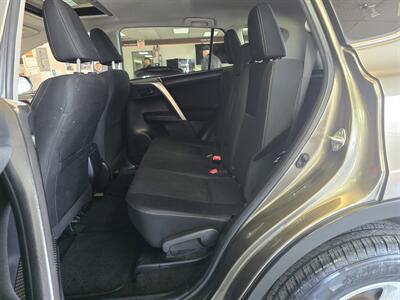 2013 Toyota RAV4 XLE 4DR SUV AWD   - Photo 10 - Hamilton, OH 45015