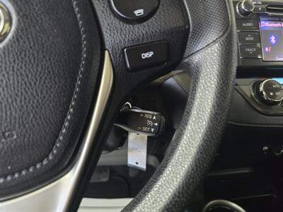 2013 Toyota RAV4 XLE 4DR SUV AWD   - Photo 21 - Hamilton, OH 45015