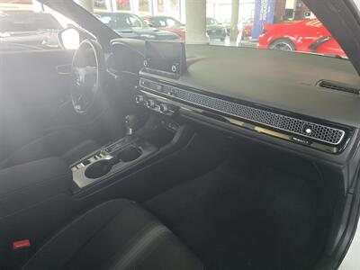 2022 Honda Civic Sport - Photo 13 - Hamilton, OH 45015