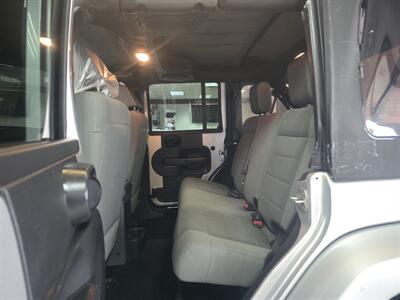 2007 Jeep Wrangler Sahara 4DR SUV 4X4   - Photo 11 - Hamilton, OH 45015