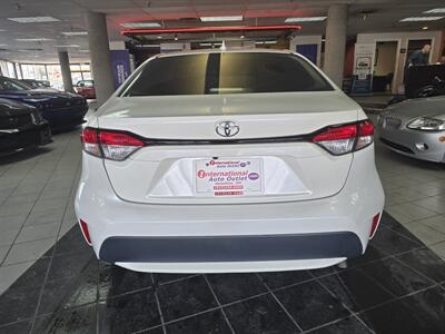 2020 Toyota Corolla LE 4DR SEDAN - Photo 5 - Hamilton, OH 45015