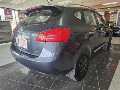 2015 Nissan Rogue S   - Photo 4 - Hamilton, OH 45015