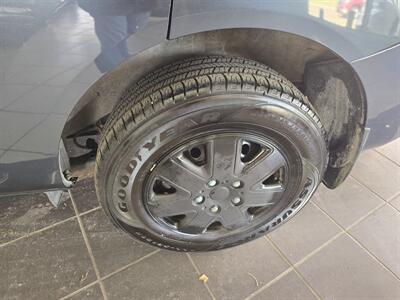 2015 Nissan Rogue S   - Photo 30 - Hamilton, OH 45015