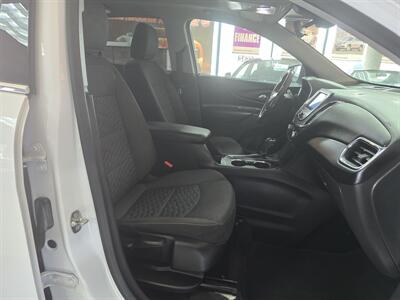 2020 Chevrolet Equinox LT 4DR SUV w/1LT - Photo 14 - Hamilton, OH 45015